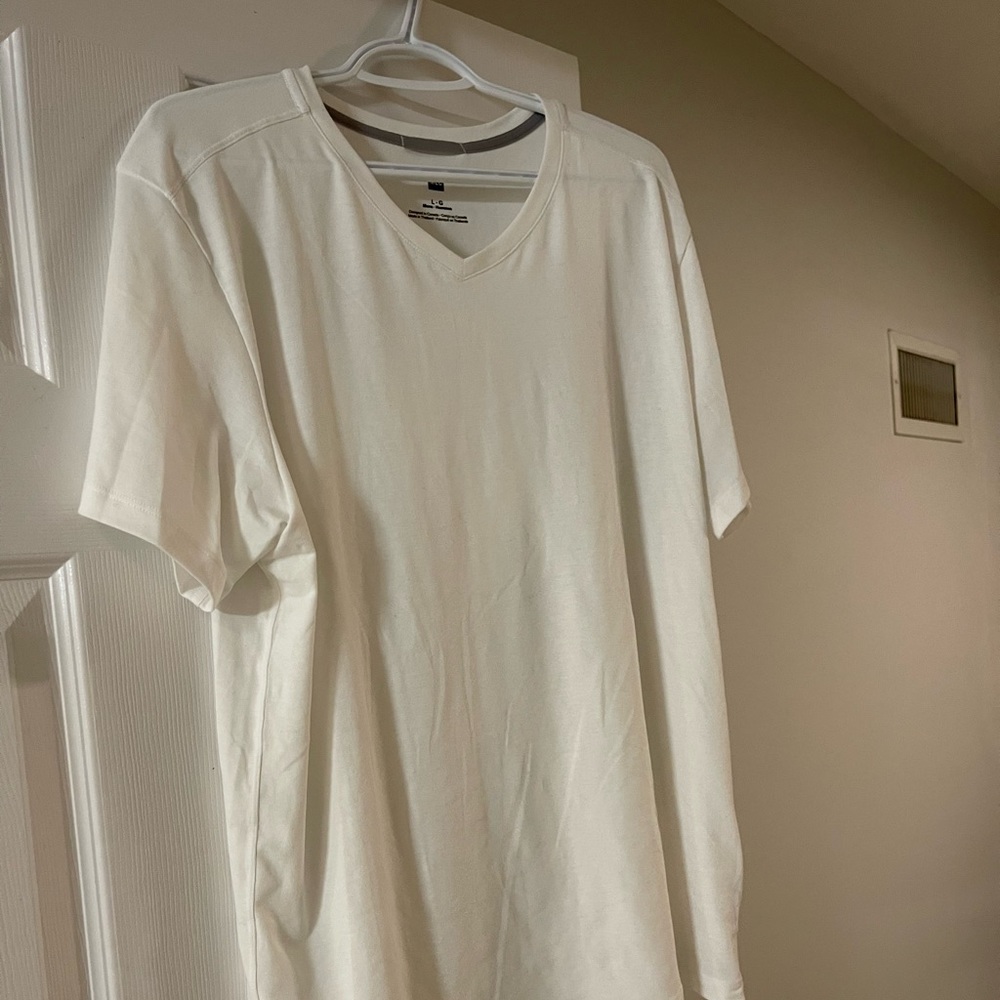 Brand new with tags MEC UV protective T-shirt